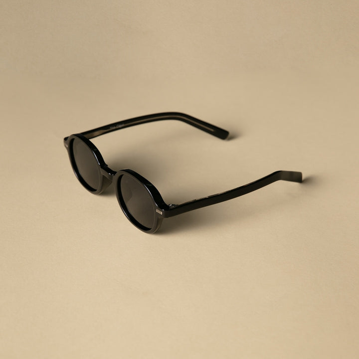 001 Black