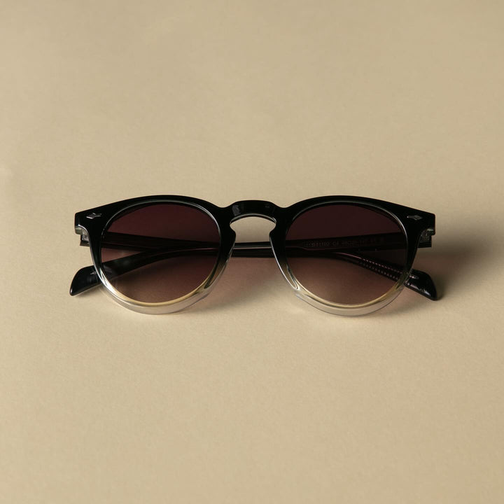 003 Black - Cream