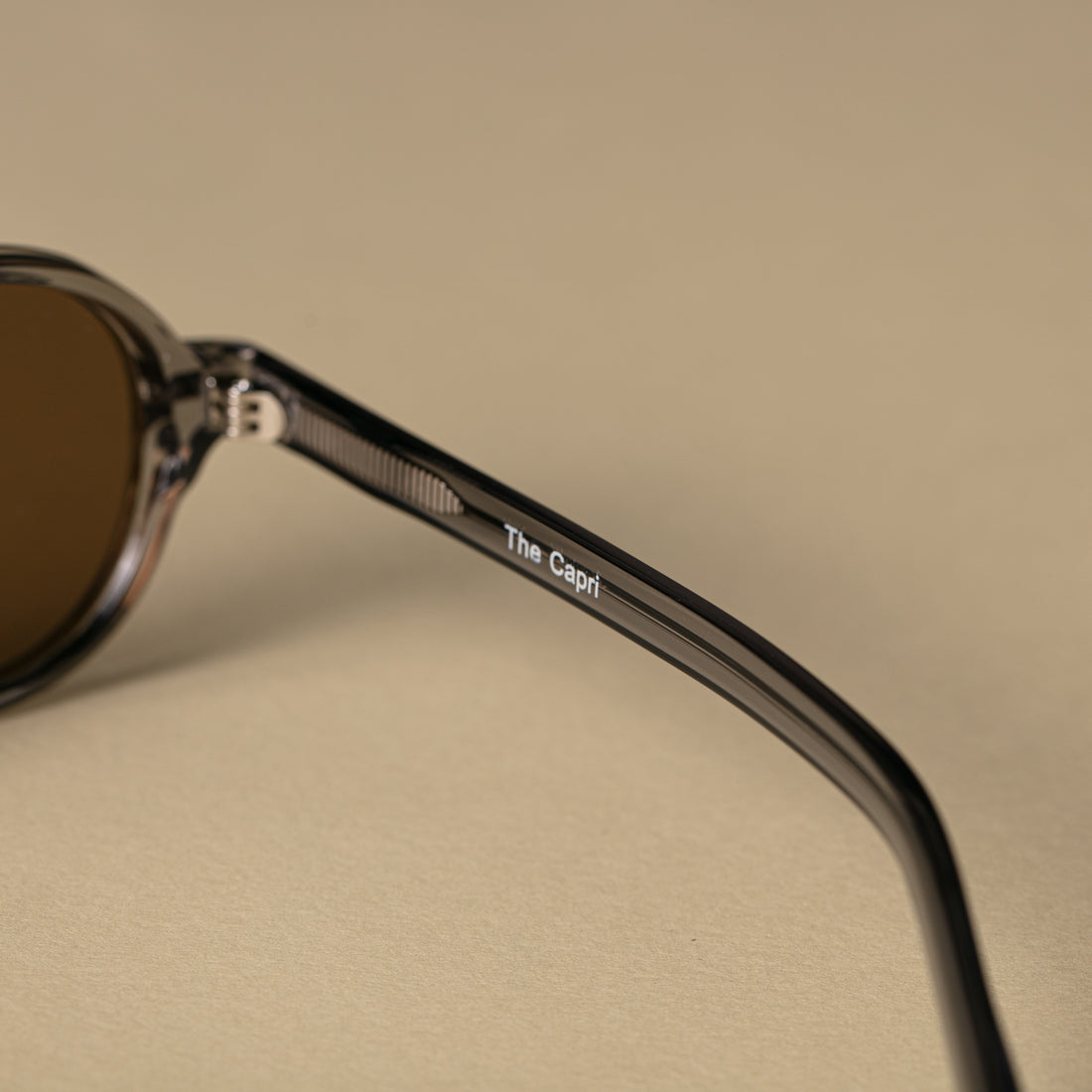 oo1 Grey - Brown